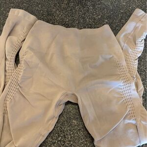 Alphalete Amplify Contour